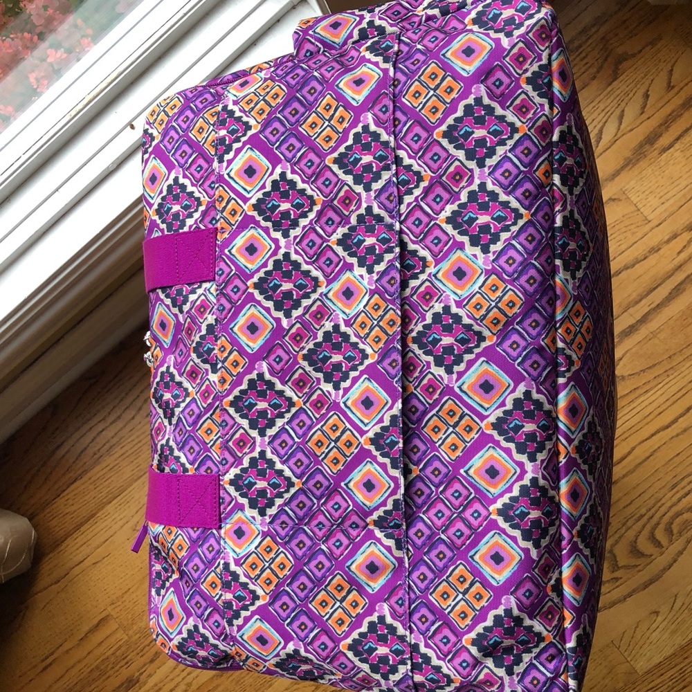 Vera Bradley Travel bag (NWOT) - Picture 6 of 13